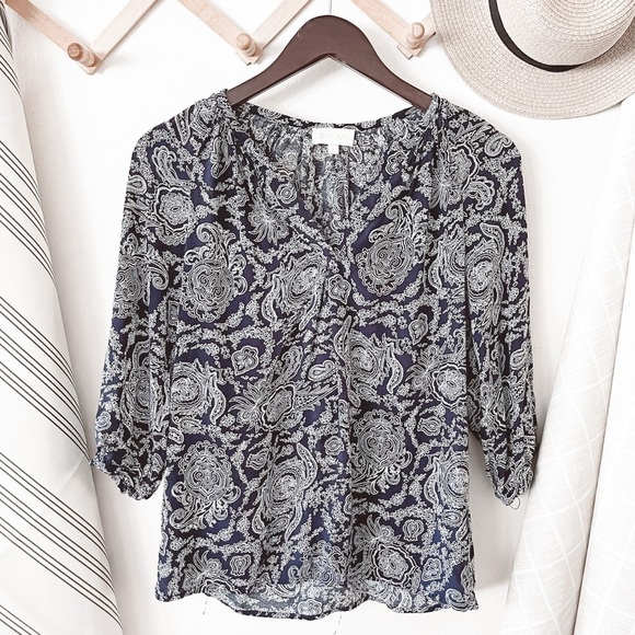 Anthropologie Lucy & Laurel Navy Paisley Top - Picture 1 of 4